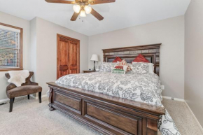 Chateau De Bjorn - Located in a beautiful, desirable area of Big Bear just a close walk to Bear Mountain
